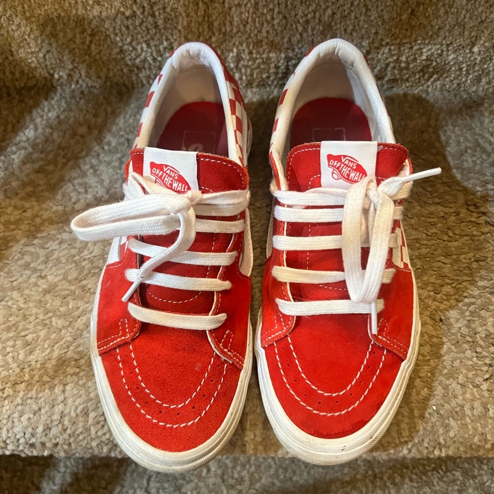 Vans - Picture 2 of 2